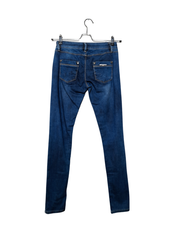 Mėlyni džinsai, XS