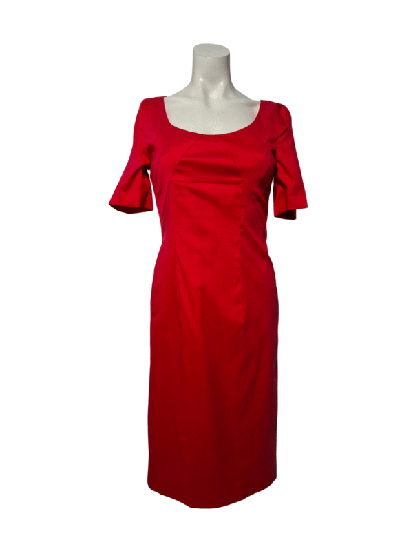 Raudona elegantiška suknelė, M