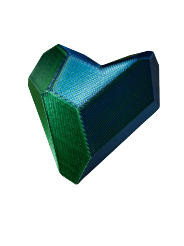 Mėlyna širdies formos sagė