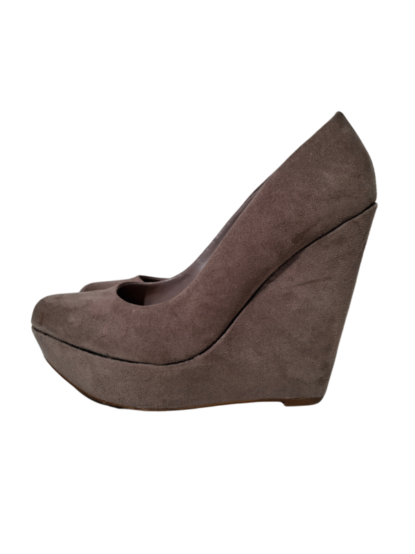 Smėlio spalvos aukštakulniai, 39 dydis