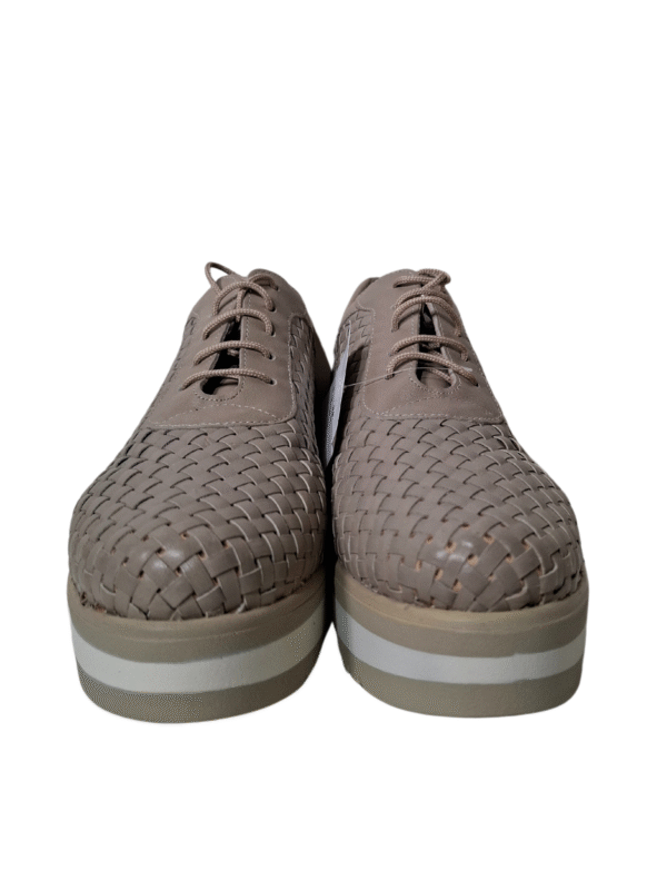 Kreminės spalvos odiniai bateliai ant platformos, 37 dydis