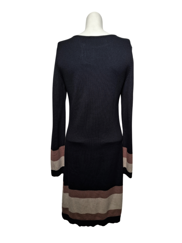 Juoda dryžuota suknelė, M