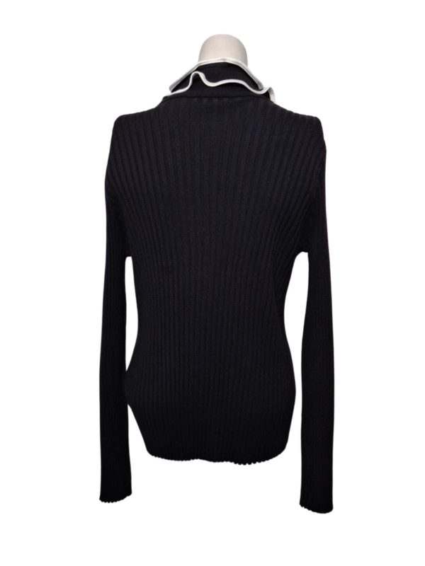 Juodas megztinis, XL