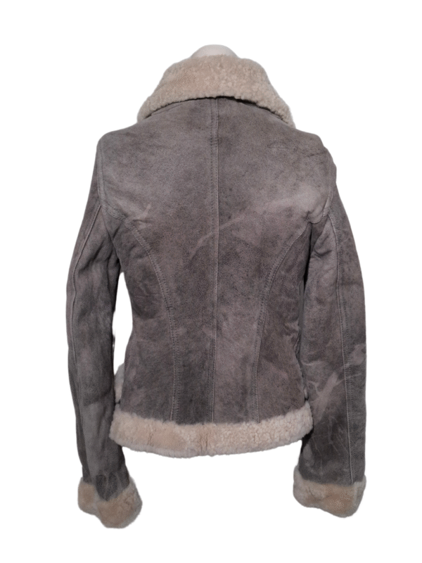 Pilka odinė striukė, L