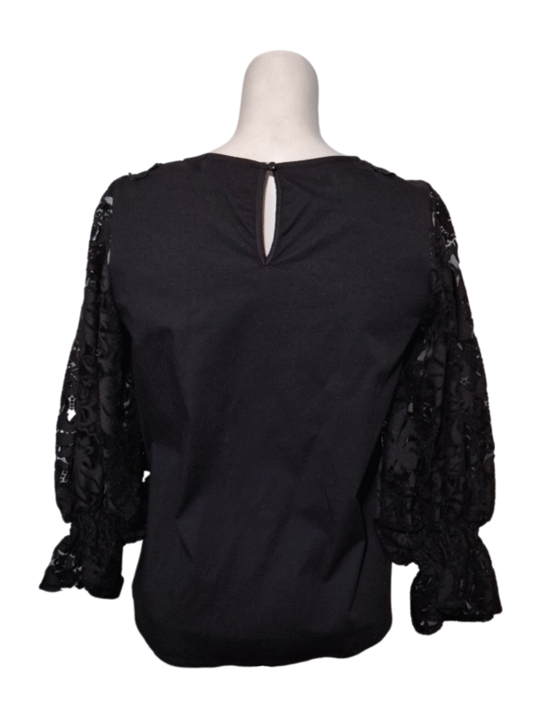 Juoda palaidinė su gipiūru, XS