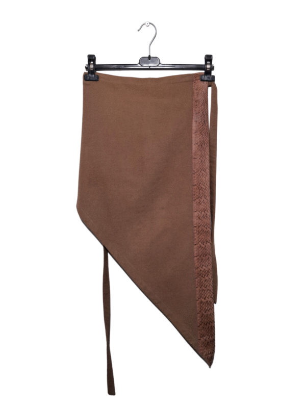 Rudas surišamas sijonas