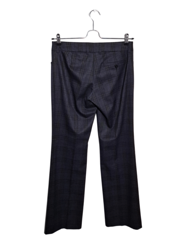 Mėlynos languotos kelnės, S