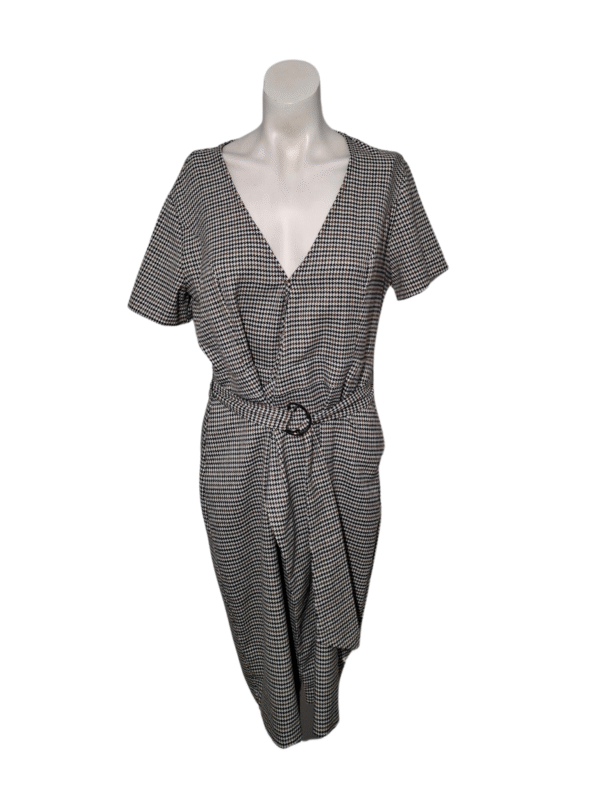 Raštuota suknelė su diržu, L