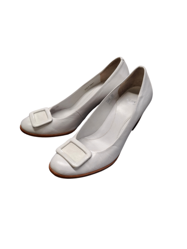 Balti aukštakulniai, 36 dydis