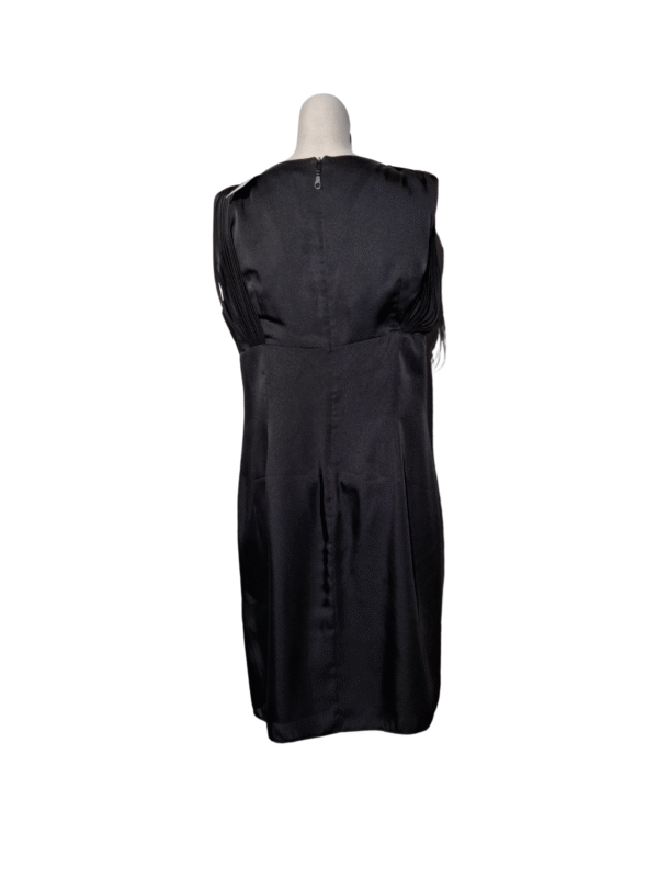 Juoda klasikinė suknelė, L