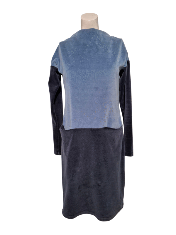 Mėlyna veliūrinė suknelė, M