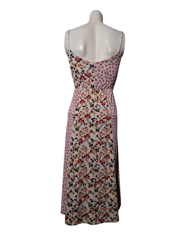 Įvairiaspalvė gėlėta ZARA suknelė, M