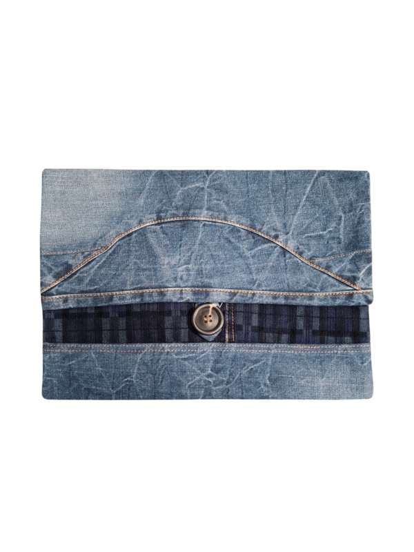 Upcycled by LOOPTEX džinsinis dėklas kompiuteriui