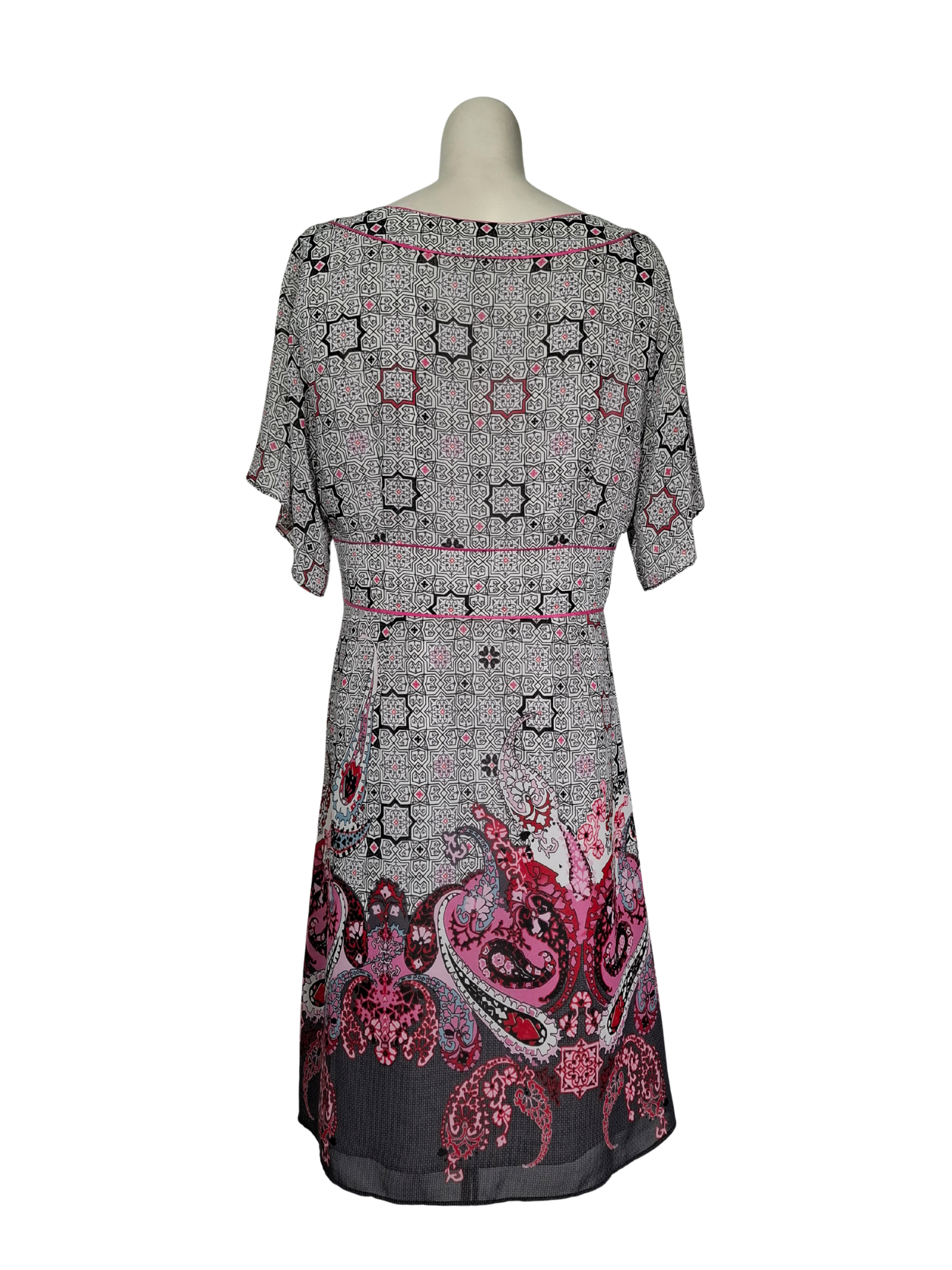 Įvairiaspalvė raštuota MARKS & SPENCER suknelė, L