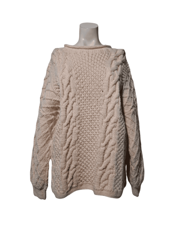 Kreminės spalvos vilnonis IRISH STYLE megztinis, L