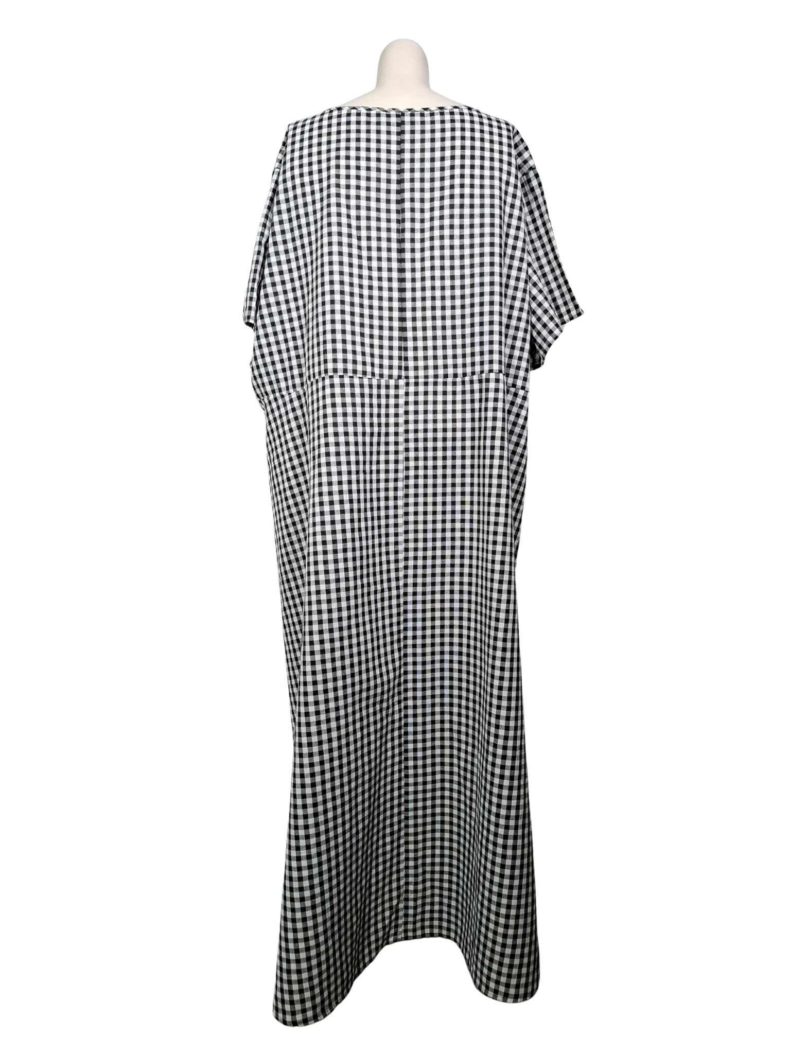 Balta languota suknelė, 5XL