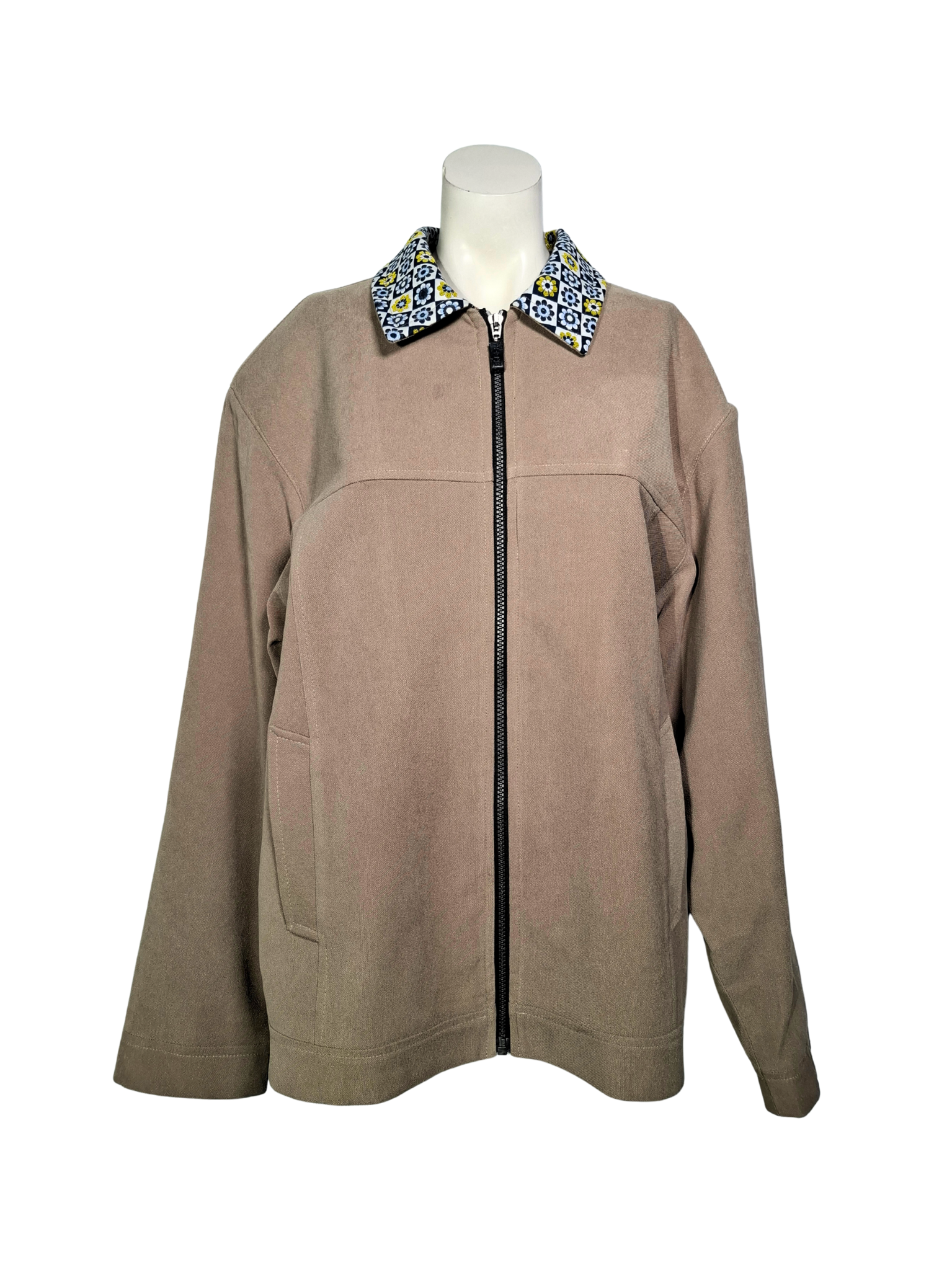 Upcycled by LOOPTEX smėlio spalvos švarkas, XL