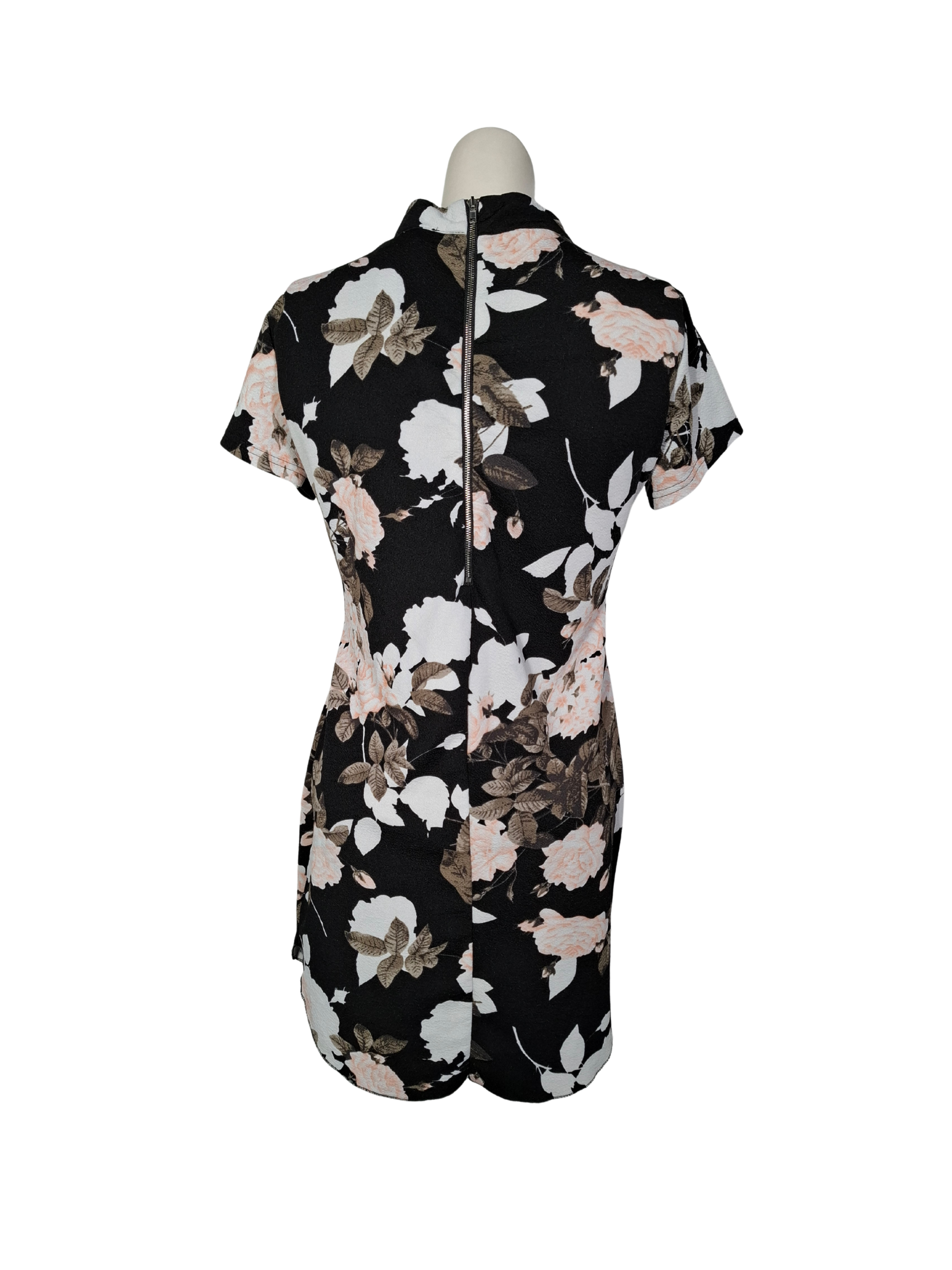 Juoda gėlėta AX PARIS suknelė, L