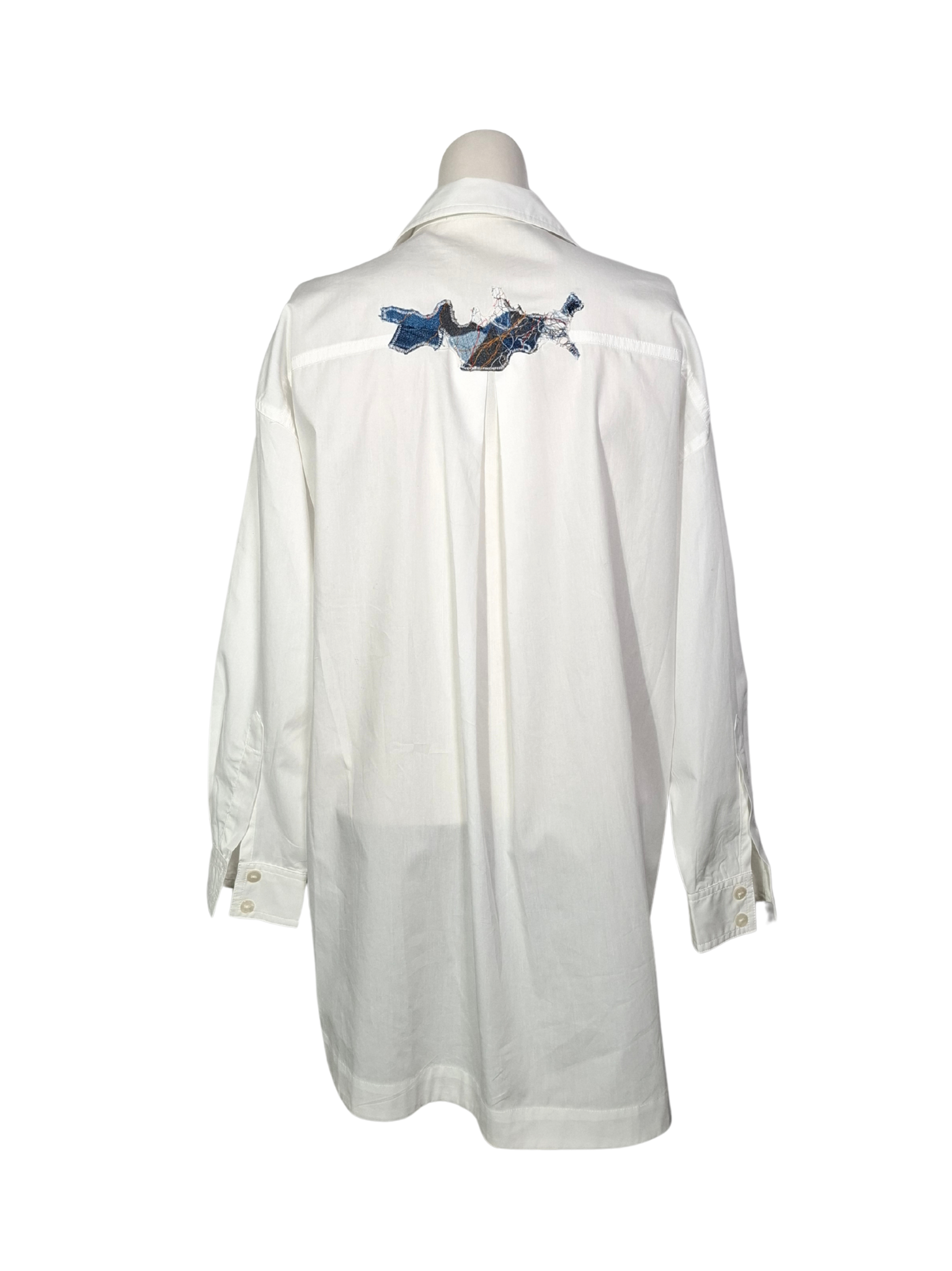 Upcycled by LOOPTEX balti marškiniai, M/L