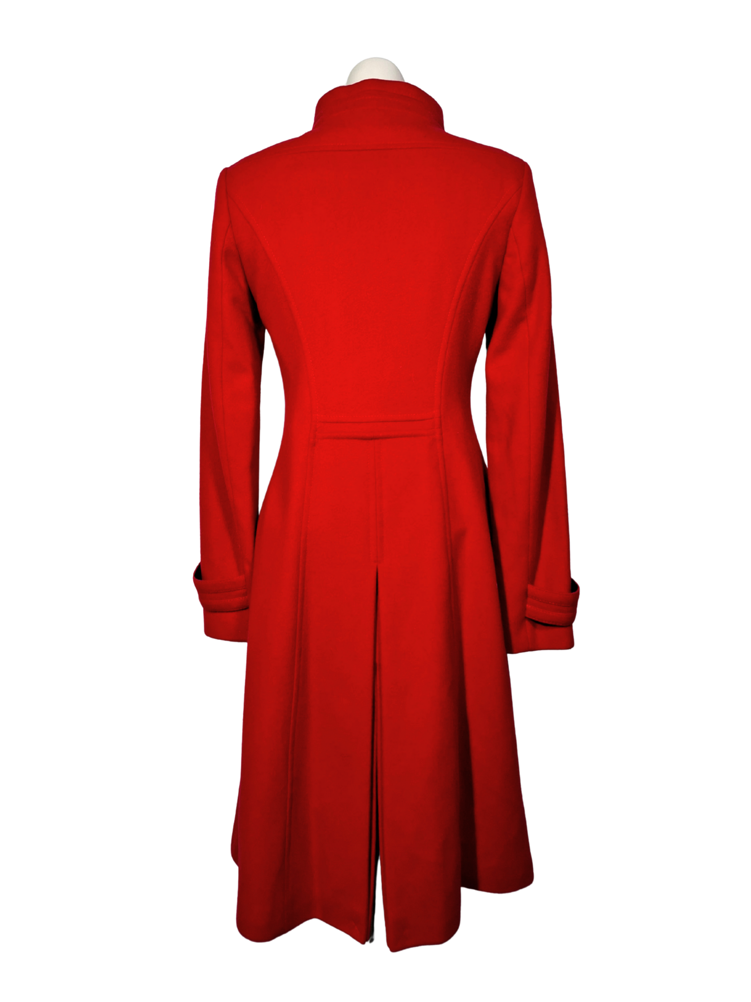 Raudonas vilnonis paltas, S