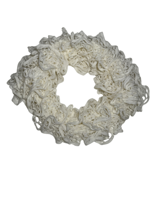 Kreminės spalvos šalikas