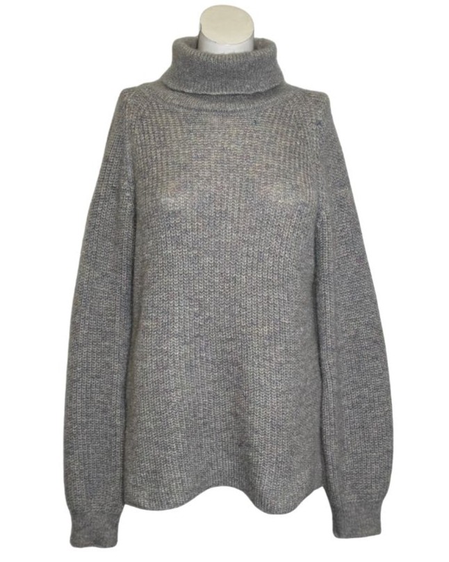 Pilkas megztinis aukšta apykakle, M