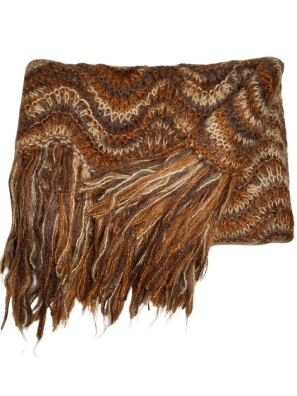 Rudos spalvos šalikas