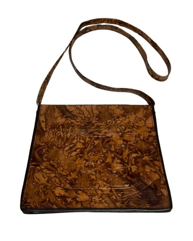 Ruda raštuota rankinė