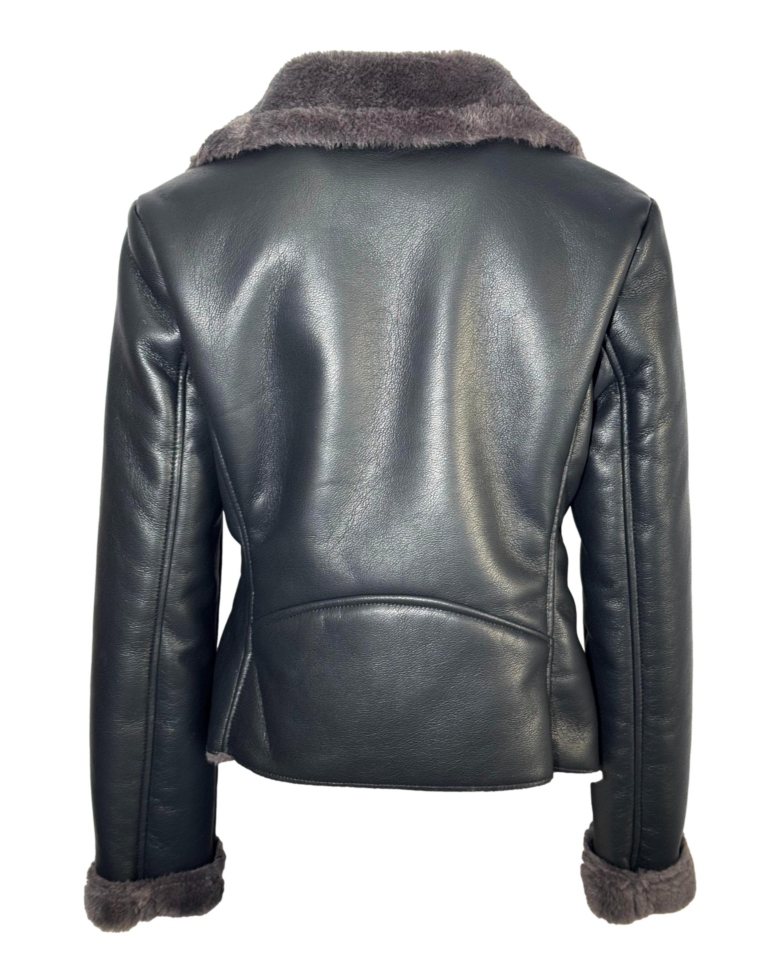 Juoda dirbtinės odos striukė, M