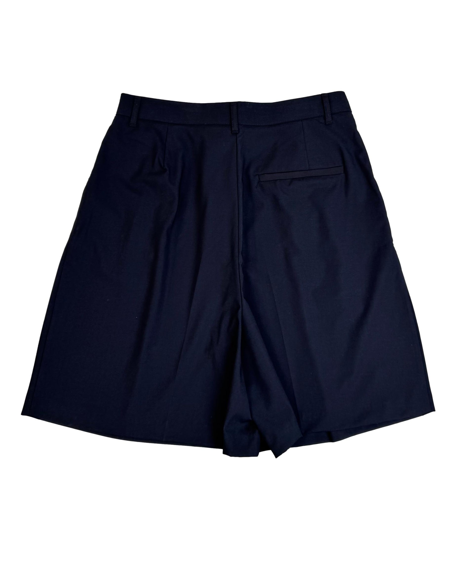 Juodi ZARA šortai, M