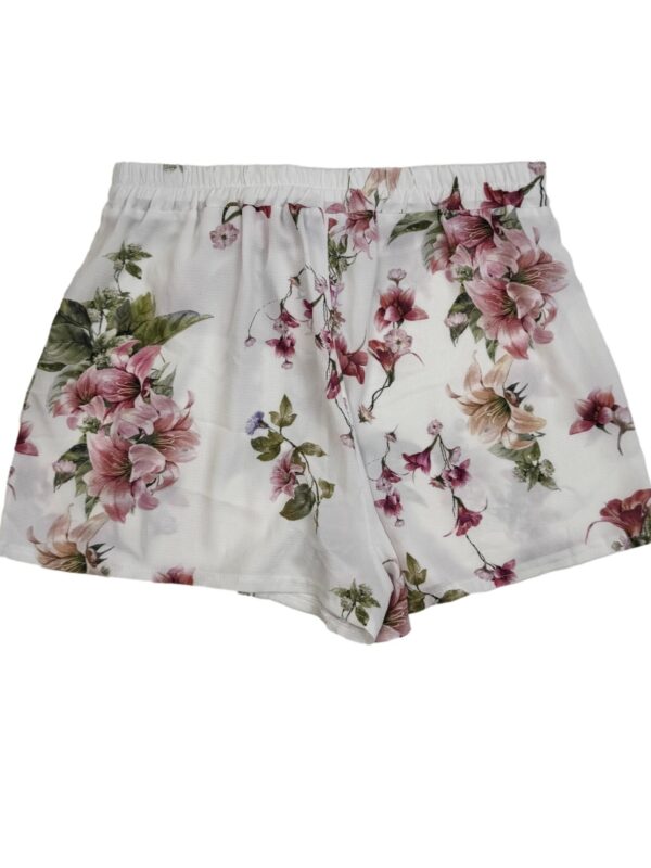 Balti gėlėti STYLEBOOM šortai, L