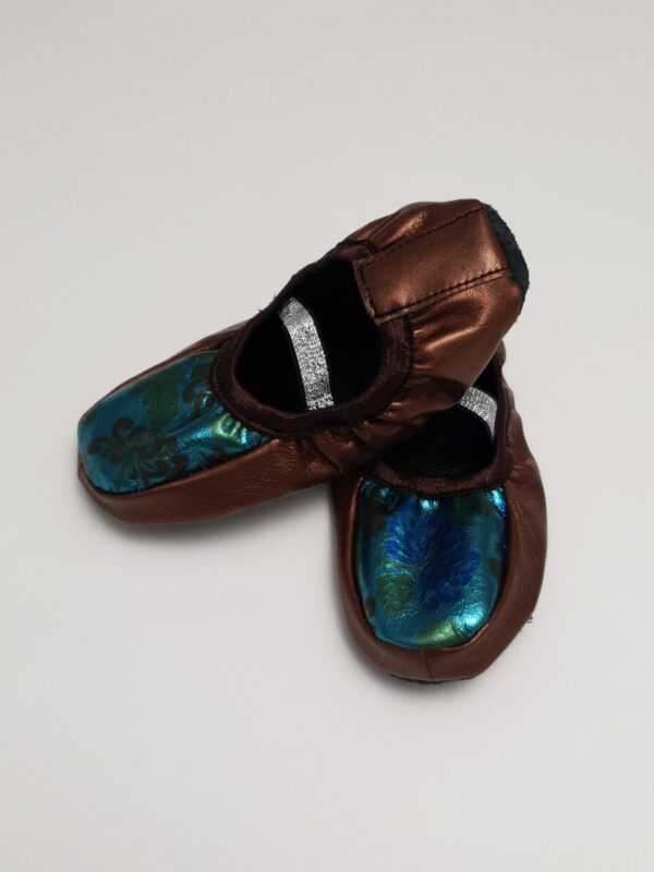 Blizgios rudos balerinos mažosioms, 27/28