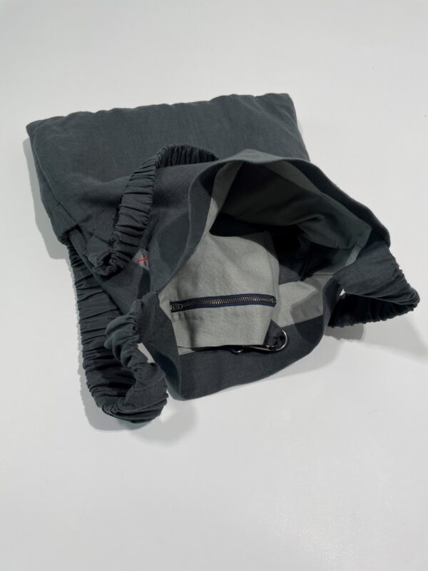 TEXTALE upcycled transformuojamas krepšys-rankinė LILĖ, tamsus linas