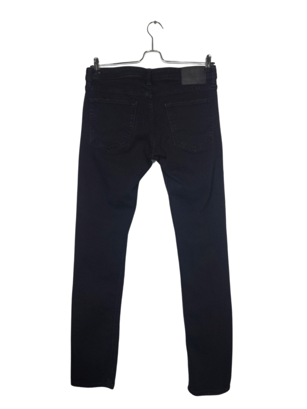 Juodi plėšyti džinsai, L