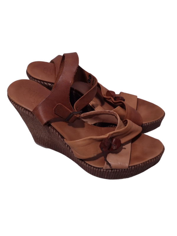 Rudos basutės ant platformos, 38 dydis