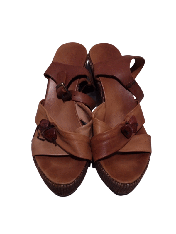 Rudos basutės ant platformos, 38 dydis