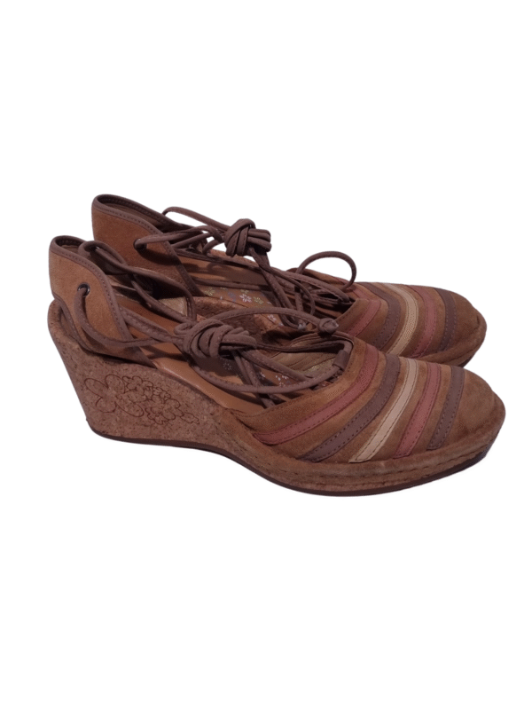 Rudos basutės ant platformos, 39 dydis