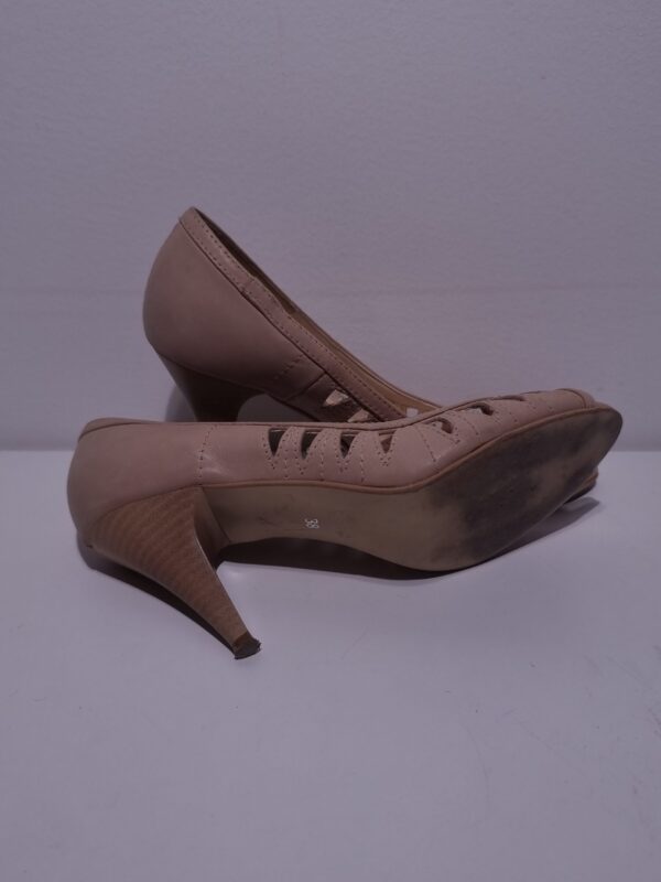 Kreminiai aukštakulniai, 38 dydis