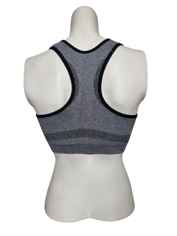 Pilka sportinė liemenėlė, S