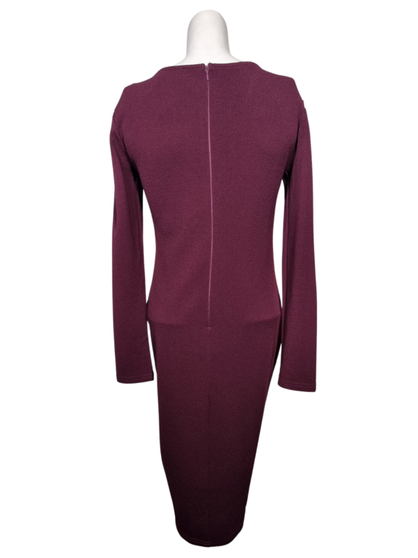 Tamsiai raudona puošni suknelė, L