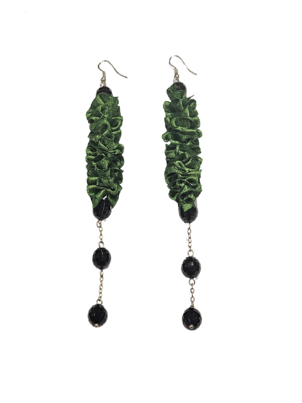 Žali kabantys auskarai