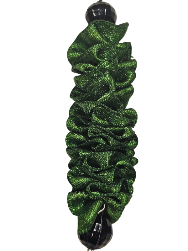 Žali kabantys auskarai