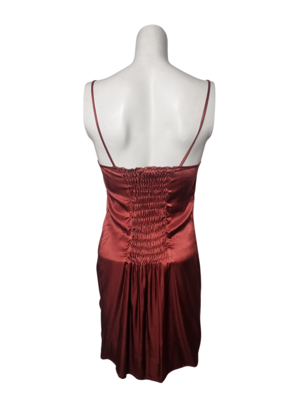 Ruda blizgi suknelė, XS