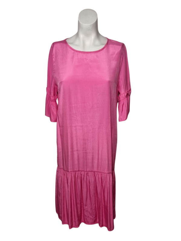 Rožinė suknelė, M