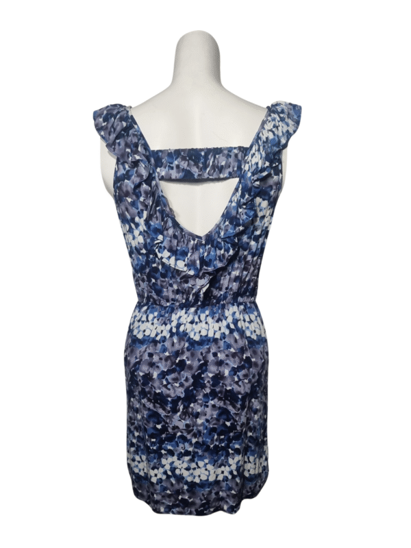 Raštuota suknelė, S