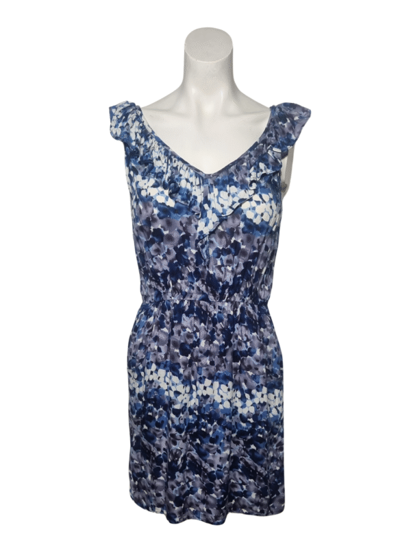 Raštuota suknelė, S