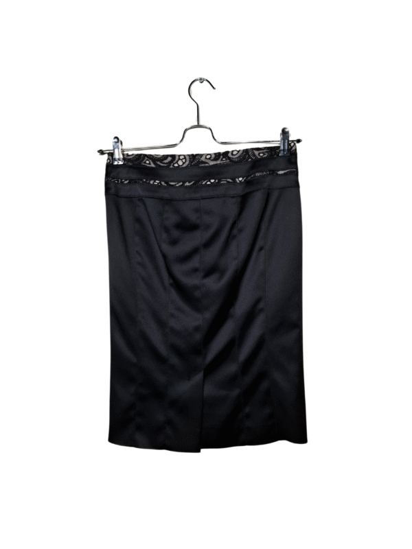 Juodas sijonas su apdaila, NAUJAS, M