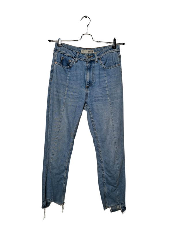 Šviesiai mėlyni džinsai, XS